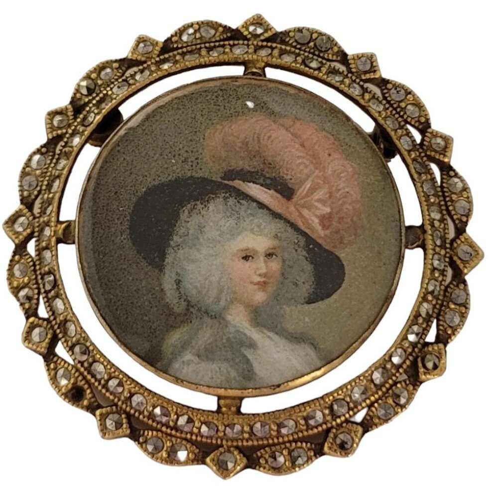 Gold Tone Marcasite Vintage Glass Bezel Frame Portrait Brooch, E747